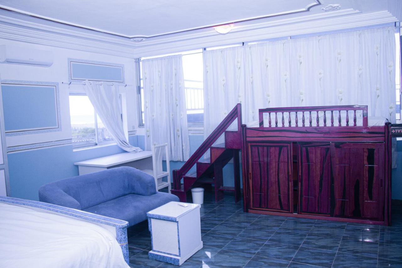 Hotel Amazone Котону Экстерьер фото